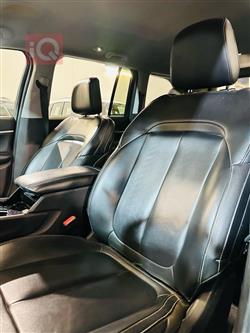 جیپ گراند شیرۆکی